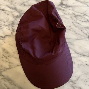 NWOT - Athleta, Ultra Light Run Cap